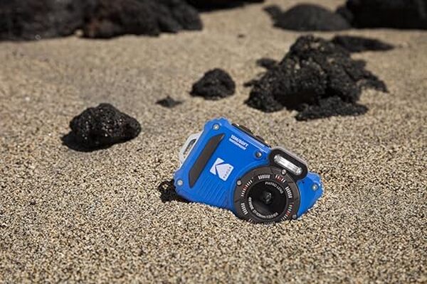 Découvrez notre test complet du Kodak Pixpro WPZ2 : un appareil photo numérique étanche et anti-choc idéal pour vos aventures. Performances, caractéristiques et verdict. 