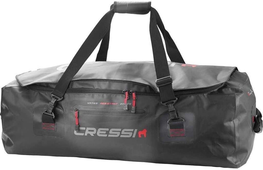 Test du sac Cressi Gorilla Pro : logo noir et rouge
